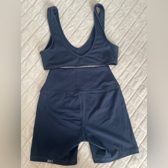 SET Active Deep Blue Sports Bra and Shorts - Picture 2 of 5
